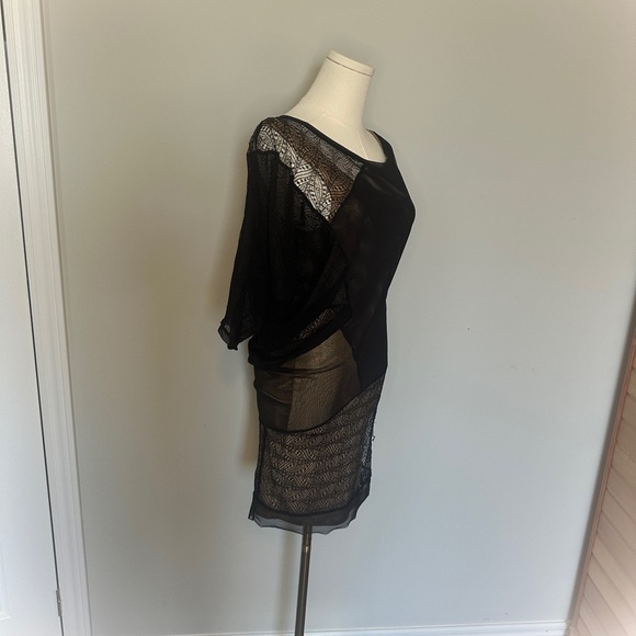 BCBGMaxAzria sz xs MILA Black Gold Combo Fabric One Sleeve Dress stretch lace - Picture 3 of 6